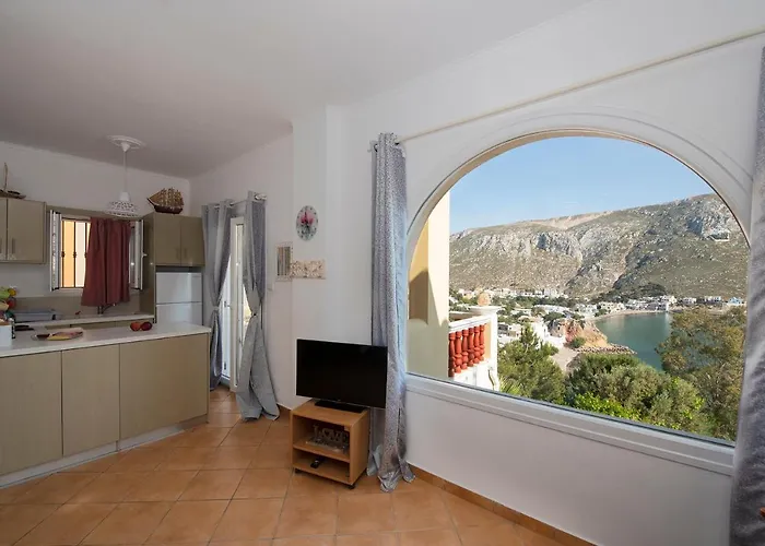 Calliope Paradise Balcony شقة